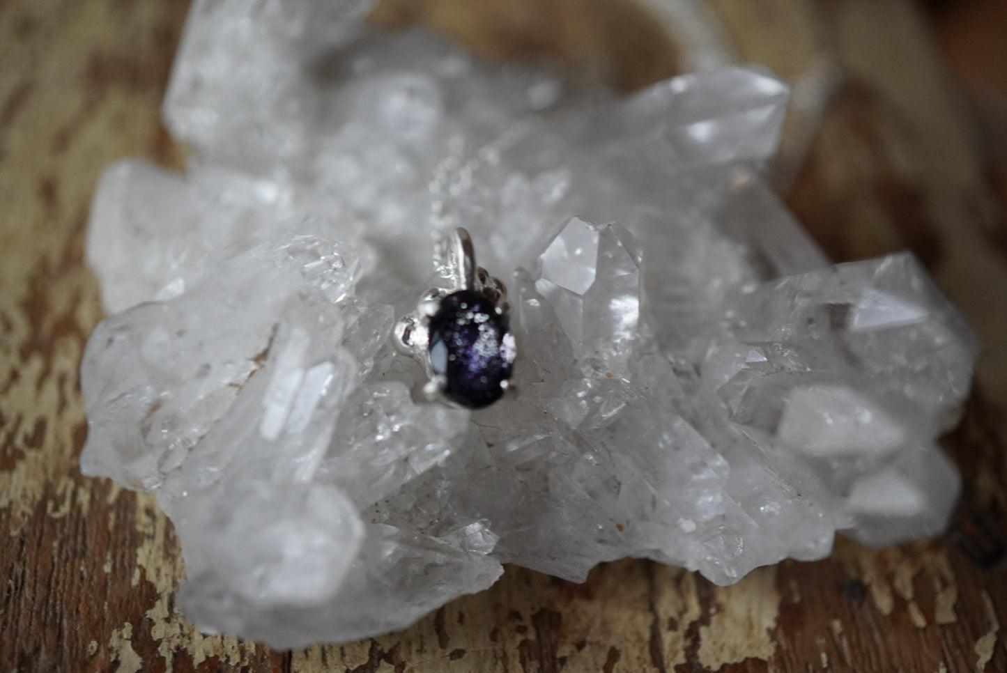 アイオライトサンストーンのペンダントトップ