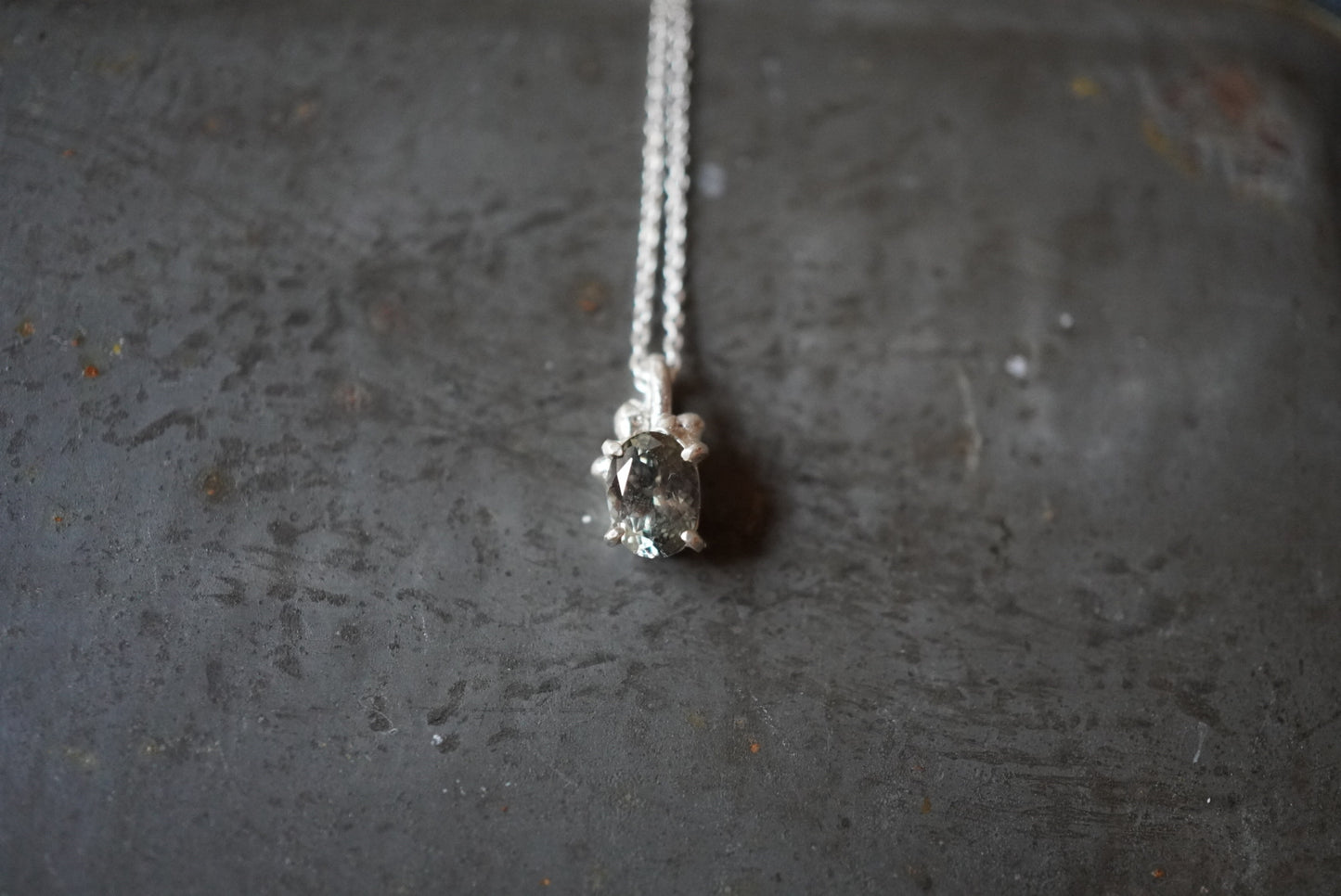 グリーンゾイサイトのペンダントトップ